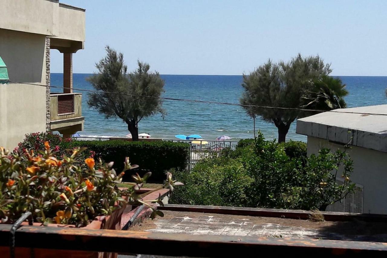 Stella Di Mare Villa Terracina Exterior photo